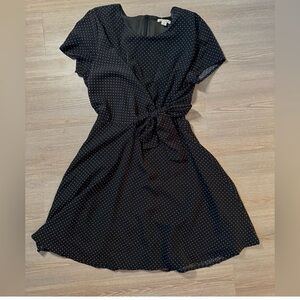 Francesca’s Miami‎ polka dot front tie mini dress, size M
